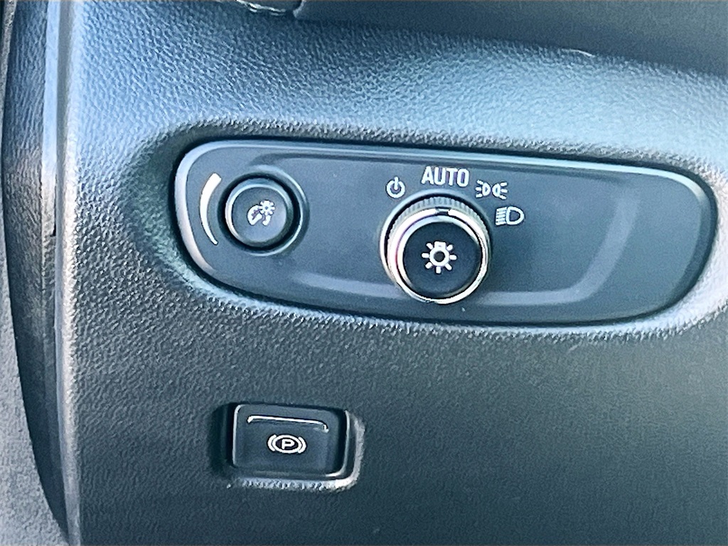 Image of 2021 Chevrolet Blazer LT FWD