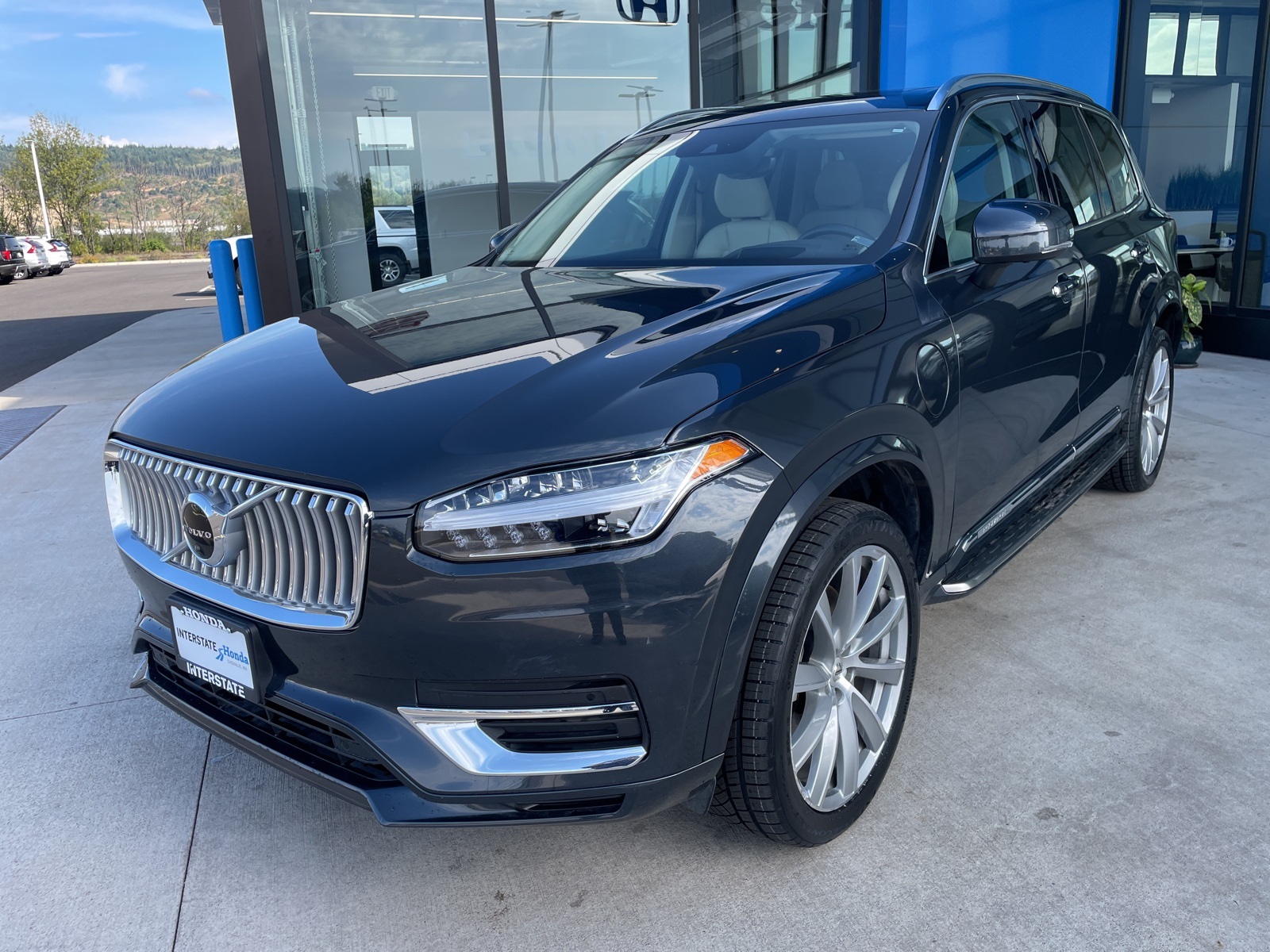 2022 Volvo XC90 Inscription's photo