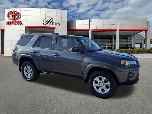 2023 Toyota 4Runner SR5's photo