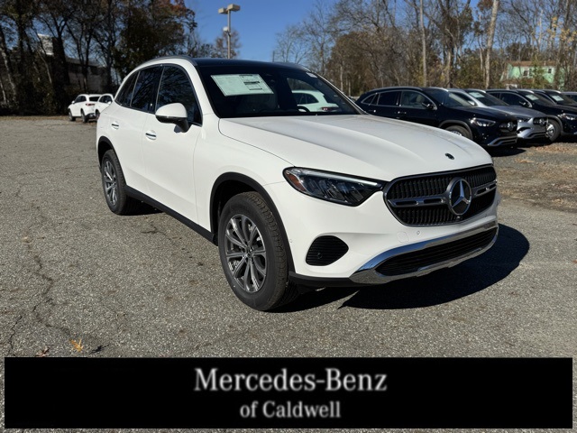 2026 Mercedes-Benz GLC Base's photo