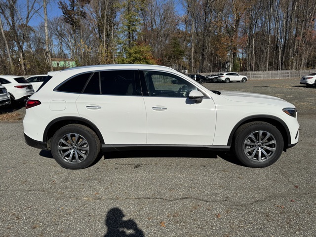 2026 Mercedes Benz GLC 300 4MATIC photo 2