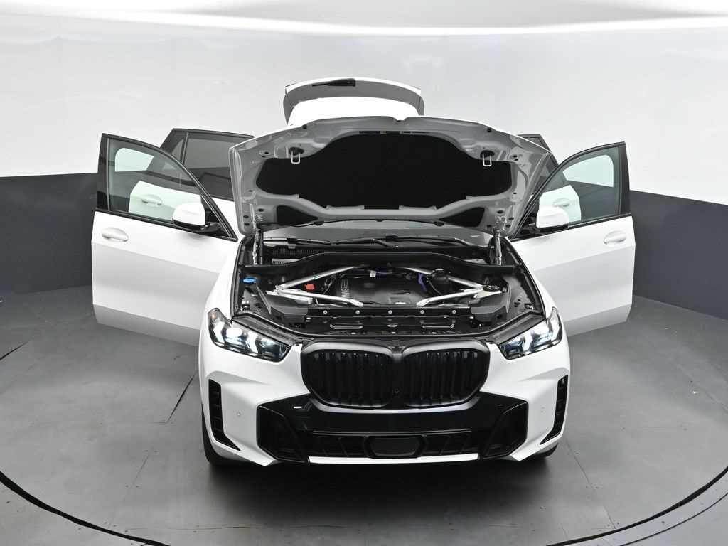 2026 Alpine White BMW X5 sDrive40i RWD SUV