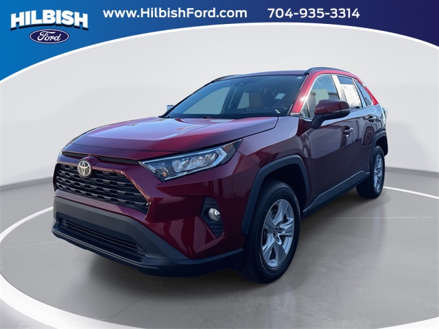 2021 Toyota RAV4 XLE's photo