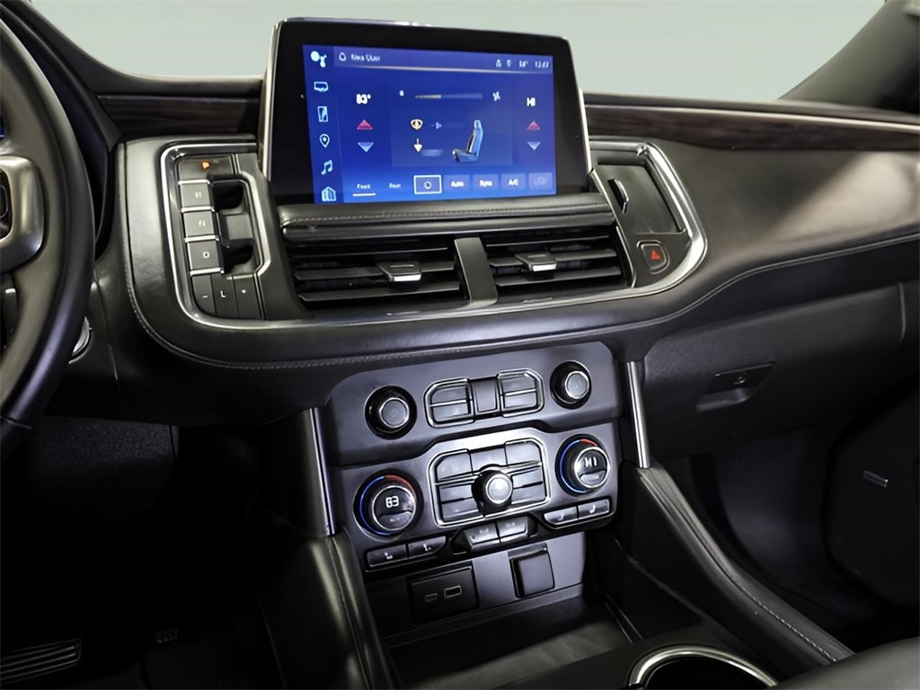 2023 Chevrolet Suburban Z71 photo 4