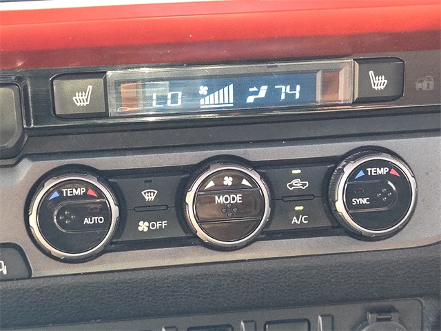 2017 Toyota Tacoma TRD Sport photo 19