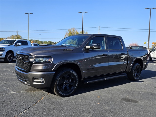 2026 Ram 1500 Lone Star Crew Cab 4x4 5'7" Box