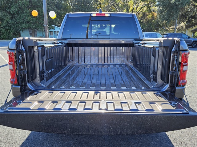 2026 Ram 1500 Lone Star Crew Cab 4x4 5'7" Box