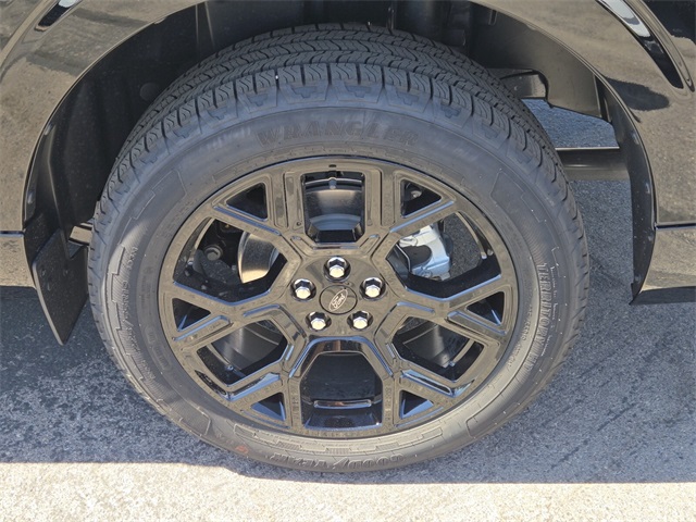 New 2025 Ford Maverick Lobo High 4D Crew Cab