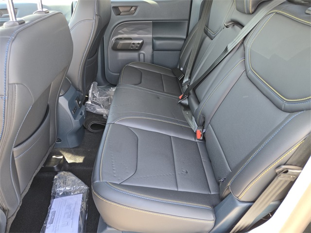 New 2025 Ford Maverick Lobo High 4D Crew Cab