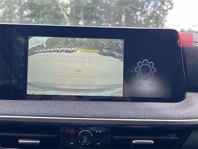 2025 Nissan Kicks SV photo 4