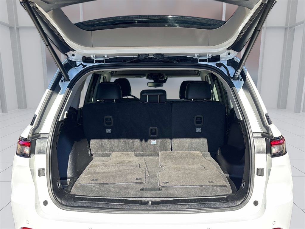 2022 Bright White Clearcoat Jeep Grand Cherokee Limited 4X4 SUV