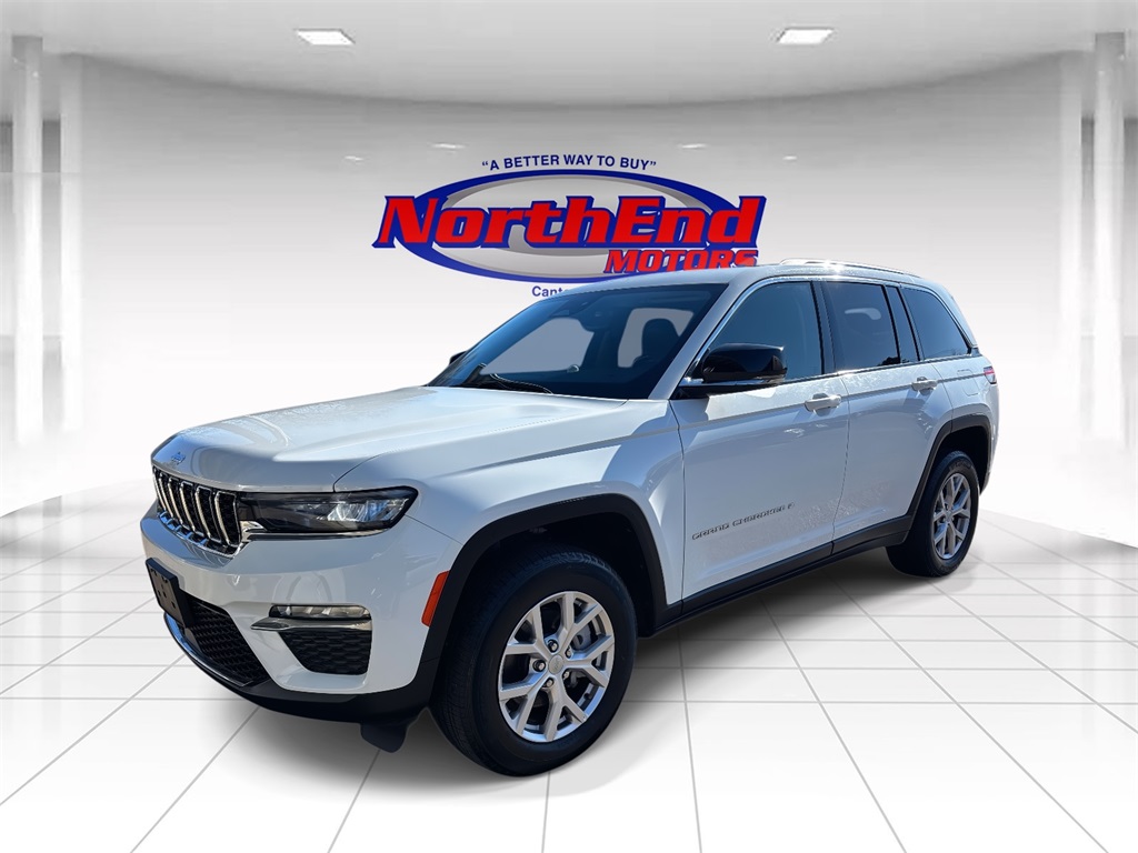 2022 Bright White Clearcoat Jeep Grand Cherokee Limited 4X4 SUV