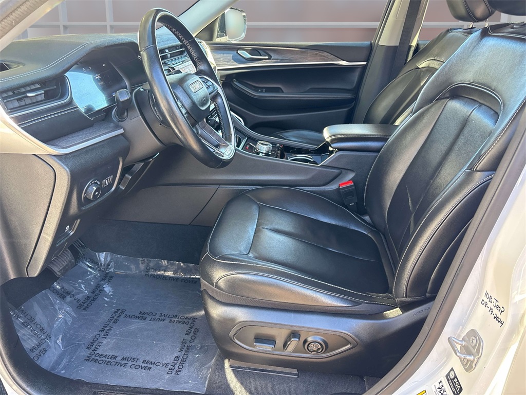2022 Bright White Clearcoat Jeep Grand Cherokee Limited 4X4 SUV