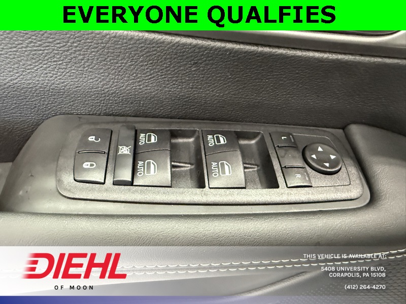 2025 Chrysler Pacifica photo 19