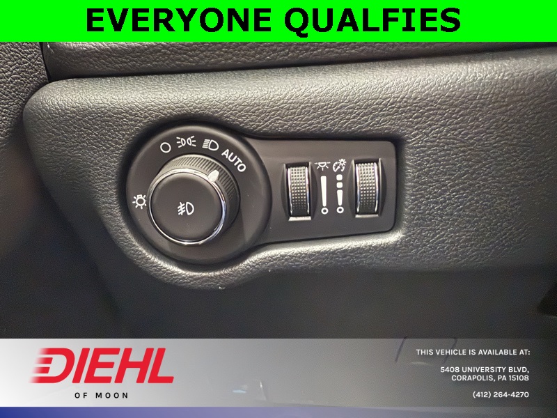 2025 Chrysler Pacifica photo 21