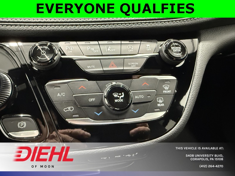 2025 Chrysler Pacifica photo 28