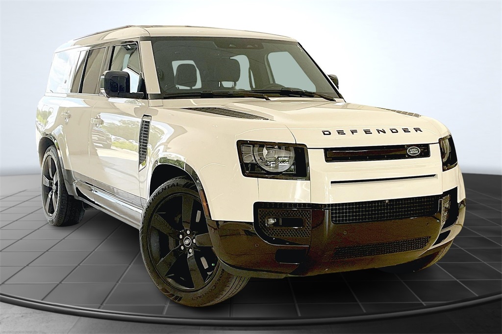 2024 Land Rover Defender X-Dynamic SE's photo