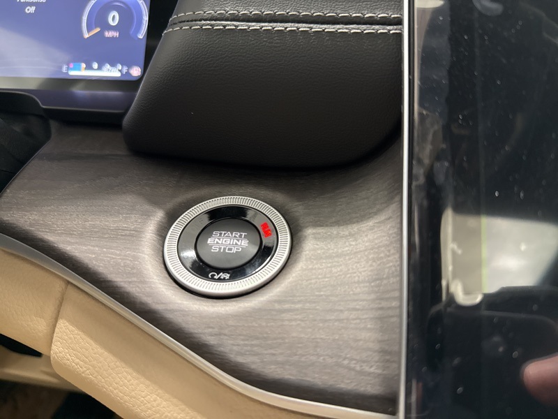 2025 Jeep Grand Cherokee Limited photo 26