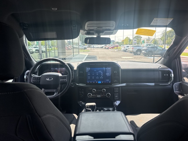 2022 Ford F-150 XLT photo 7