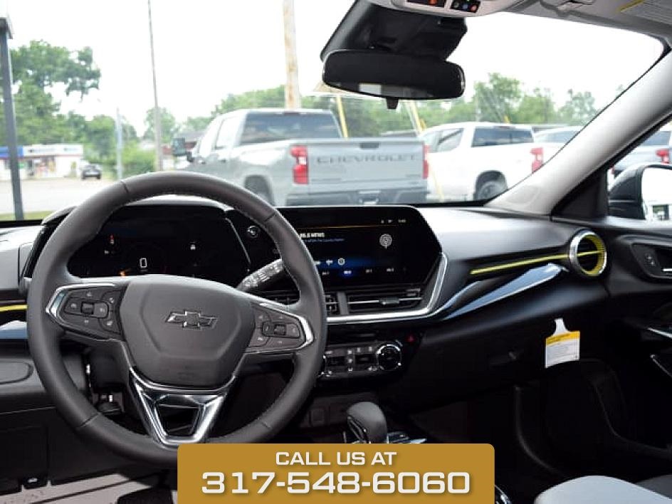 2025 Black Metallic Chevrolet Trax ACTIV FWD SUV