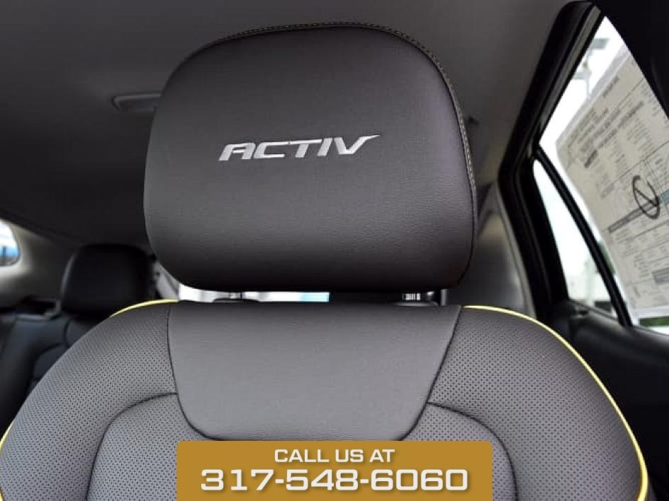 2025 Black Metallic Chevrolet Trax ACTIV FWD SUV