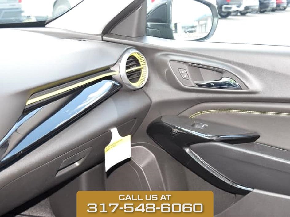 2025 Black Metallic Chevrolet Trax ACTIV FWD SUV