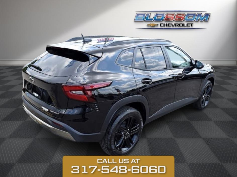 2025 Black Metallic Chevrolet Trax ACTIV FWD SUV