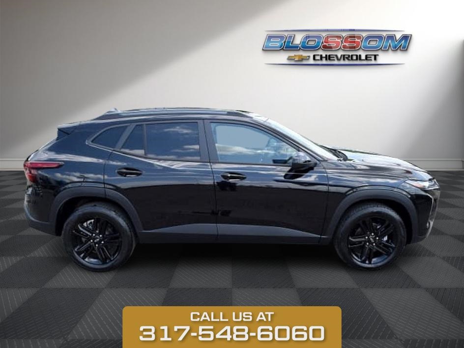 2025 Black Metallic Chevrolet Trax ACTIV FWD SUV