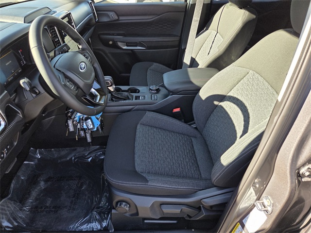 New 2025 Ford Ranger XLT 4D Crew Cab