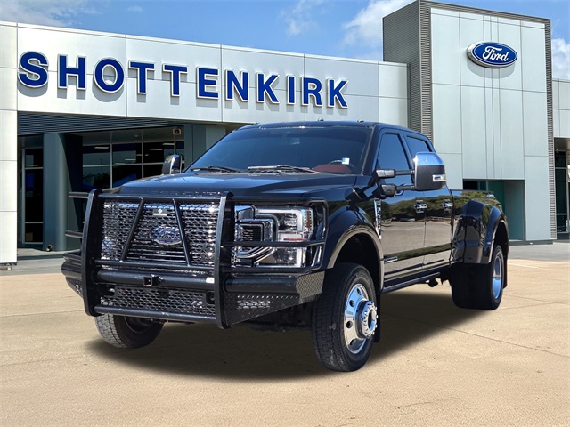 2022 Ford F-450 photo 3