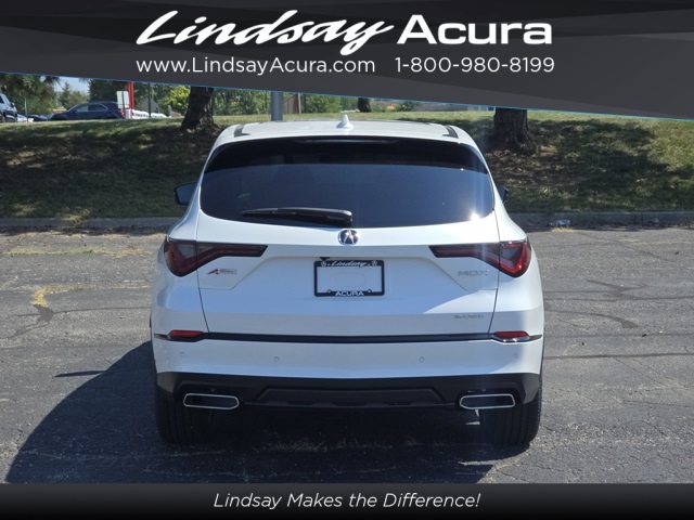 2026 Acura MDX SH-AWD Advance photo 4