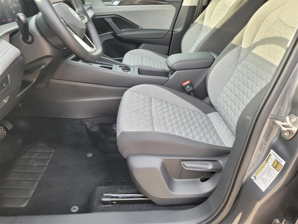 used 2025 Volkswagen Tiguan car, priced at $26,500