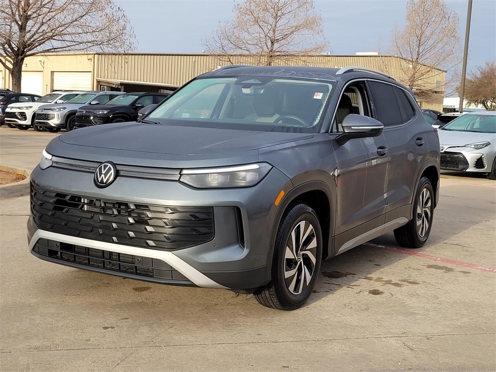 used 2025 Volkswagen Tiguan car, priced at $26,500