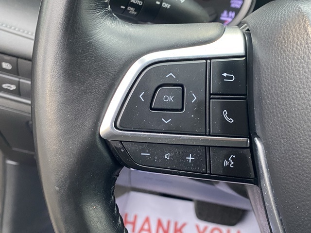 used 2021 Toyota Highlander car, priced at $22,795