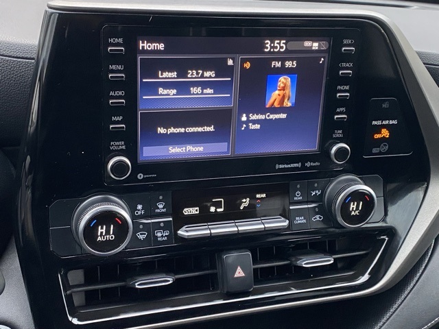 used 2021 Toyota Highlander car, priced at $22,795