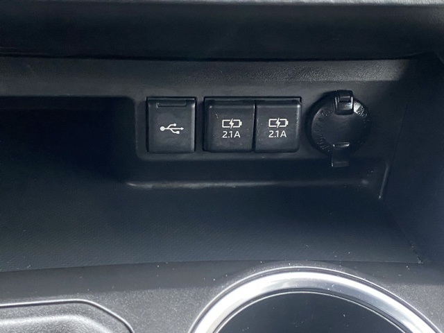 used 2021 Toyota Highlander car, priced at $22,795