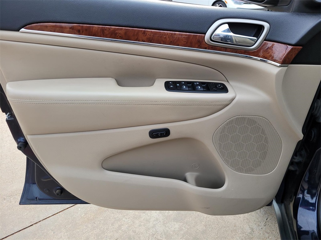 used 2013 Jeep Grand Cherokee car, priced at $7,000