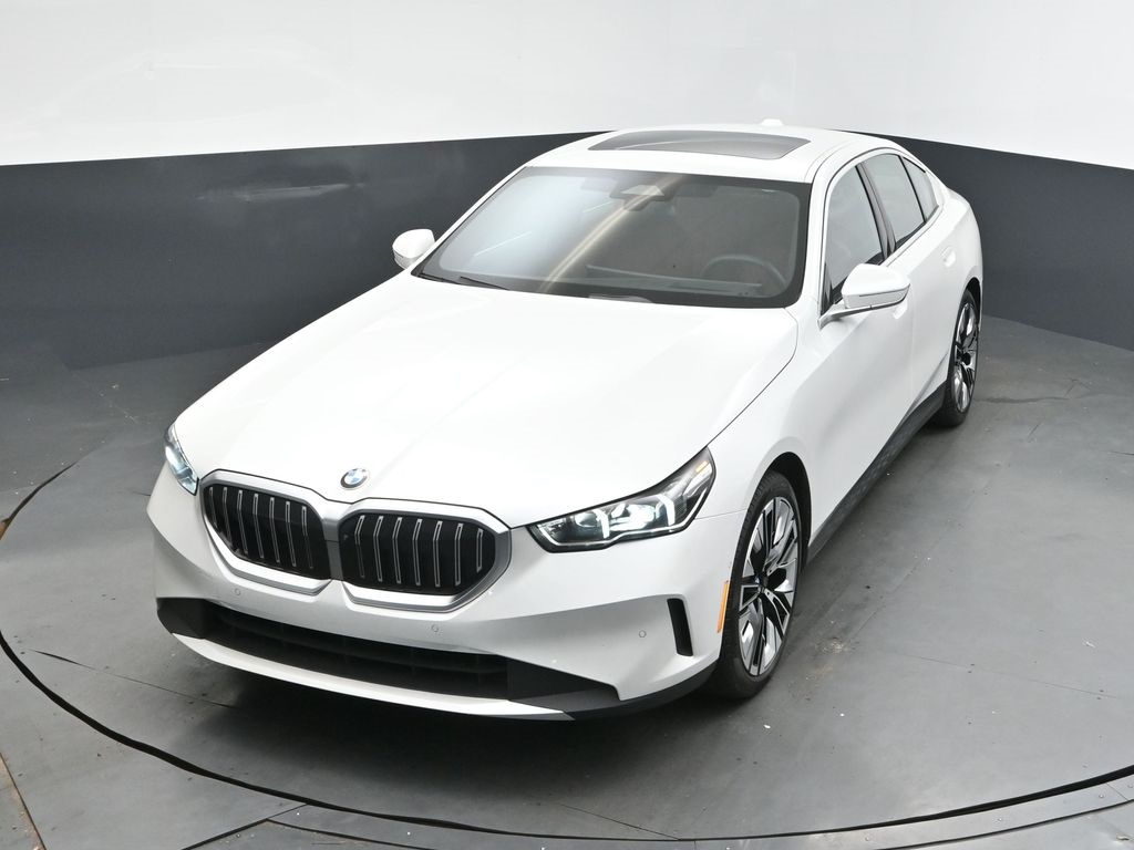 2025 Mineral White Metallic BMW 5 Series 530i RWD Sedan