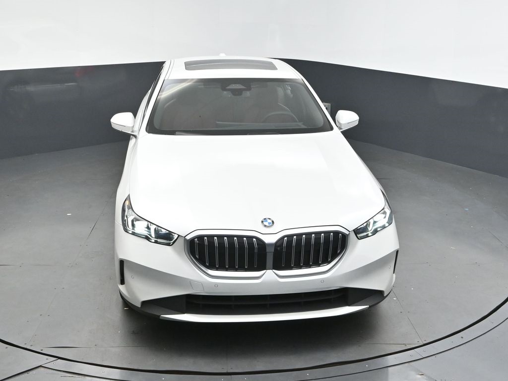 2025 Mineral White Metallic BMW 5 Series 530i RWD Sedan