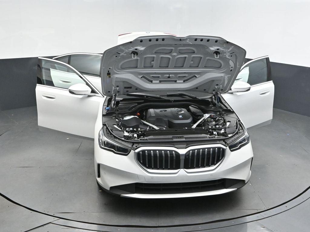 2025 Mineral White Metallic BMW 5 Series 530i RWD Sedan