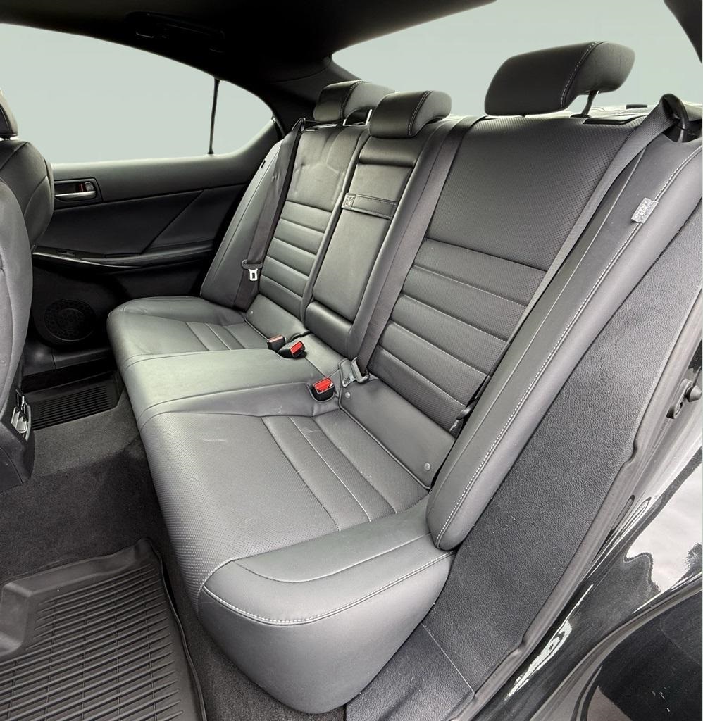 2022 Lexus IS 350 F SPORT AWD photo 2