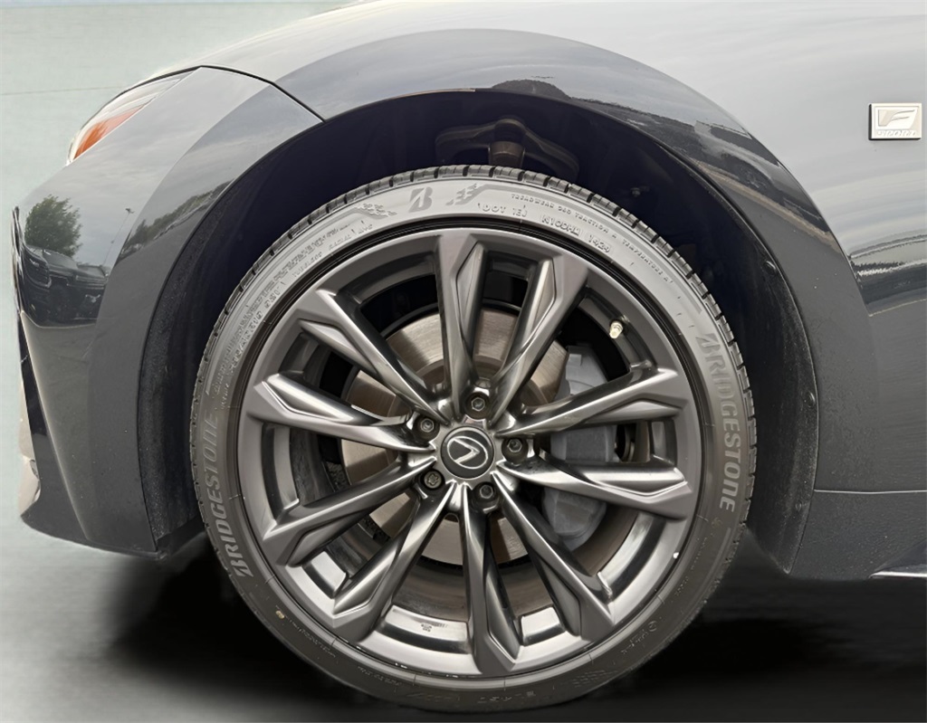 2022 Lexus IS 350 F SPORT AWD photo 18