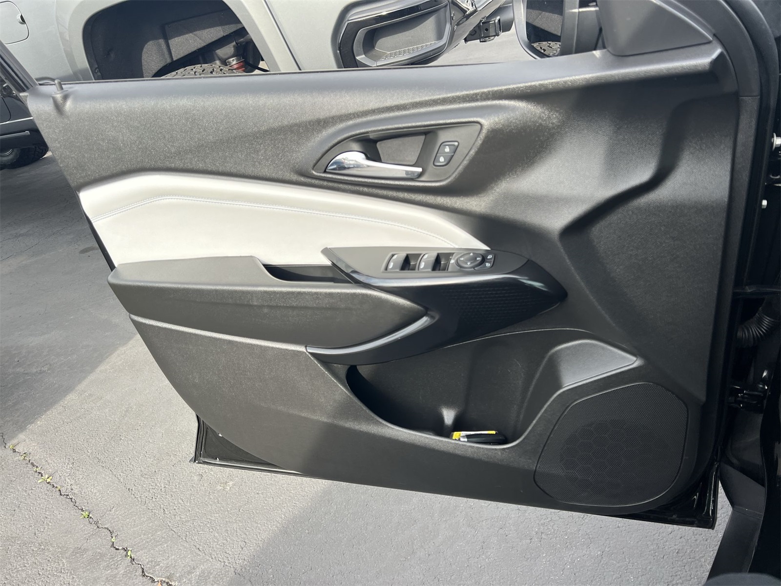 used 2024 Chevrolet Trax car, priced at $20,991