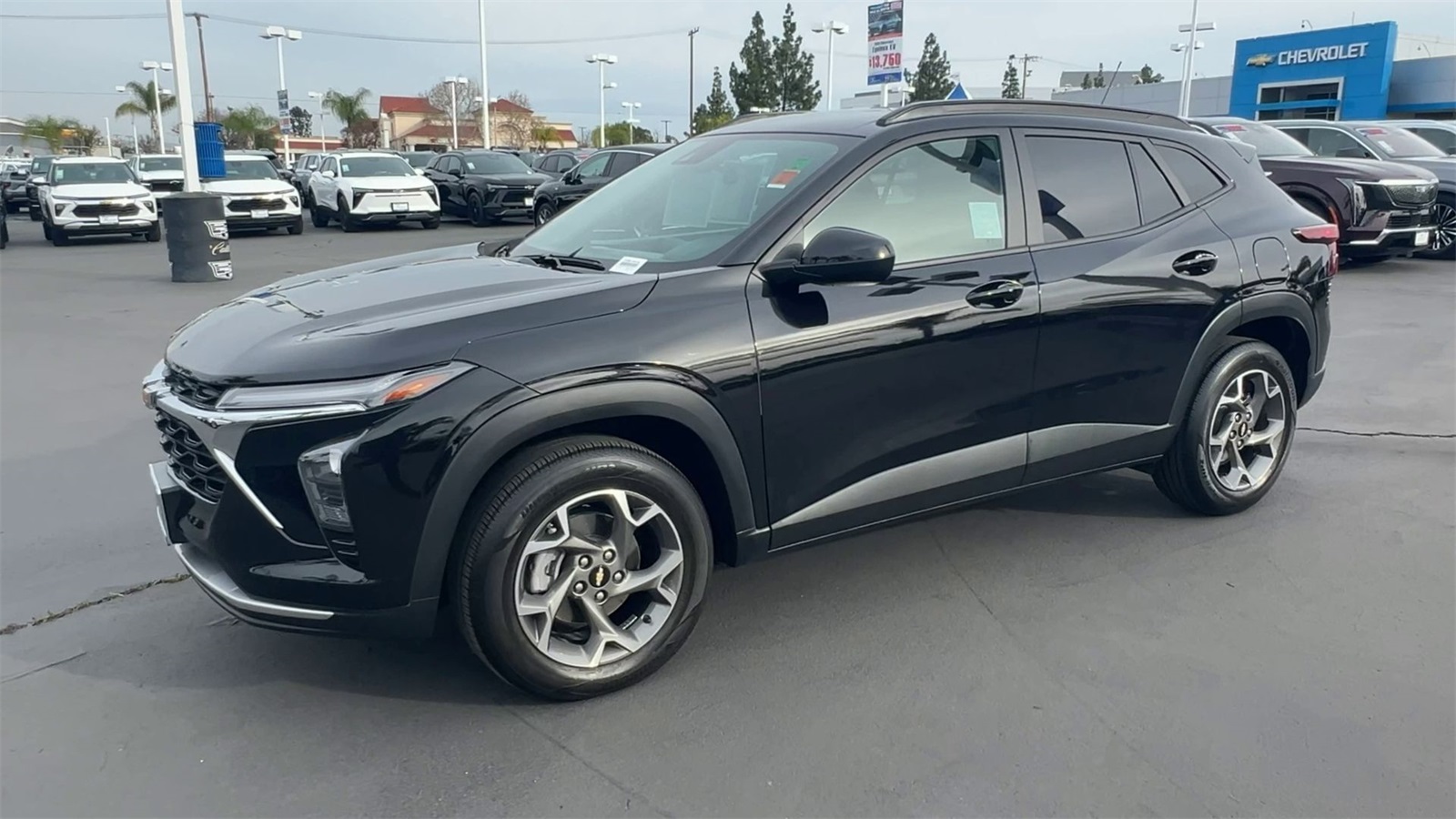 used 2024 Chevrolet Trax car, priced at $20,991