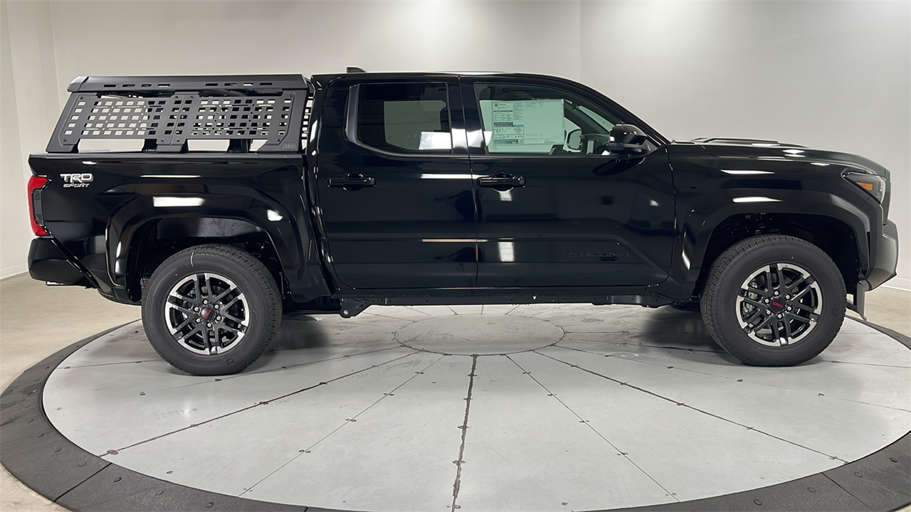 2025 Toyota Tacoma TRD Sport Double Cab photo 4