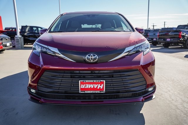 new 2026 Toyota Sienna car, priced at $48,500