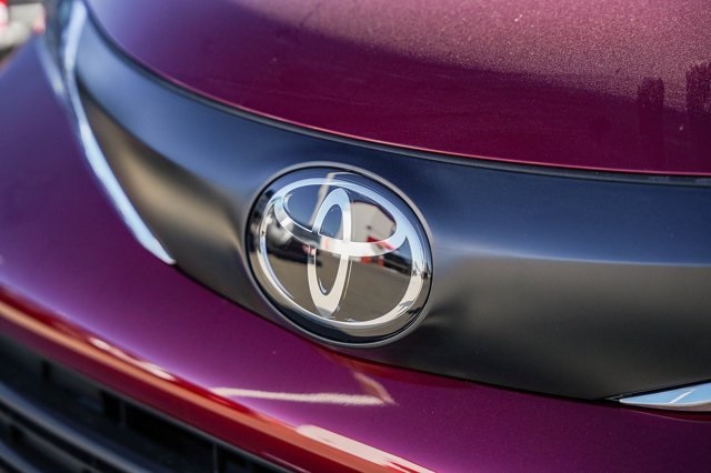 new 2026 Toyota Sienna car, priced at $48,500