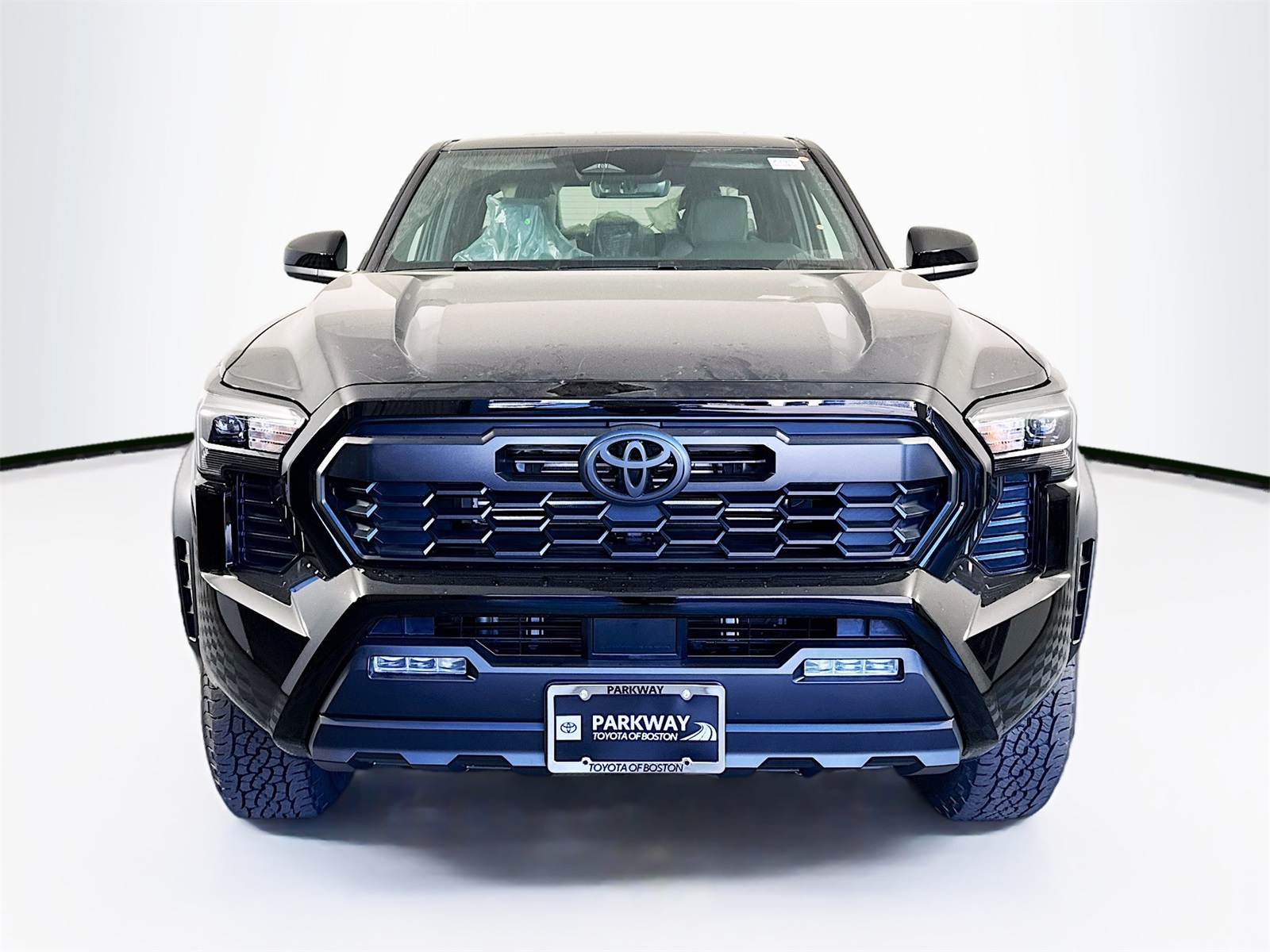 2025 Toyota Tacoma TRD Off-Road Double Cab photo 2