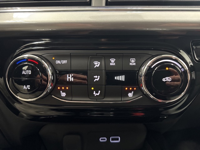 new 2026 Chevrolet Trax car, priced at $25,885