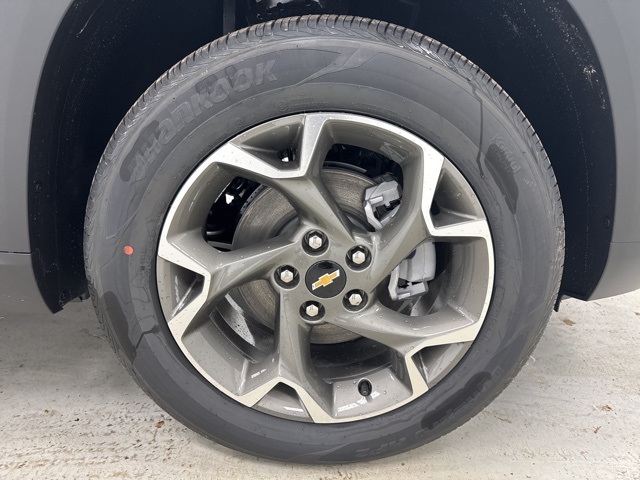 new 2026 Chevrolet Trax car, priced at $25,885